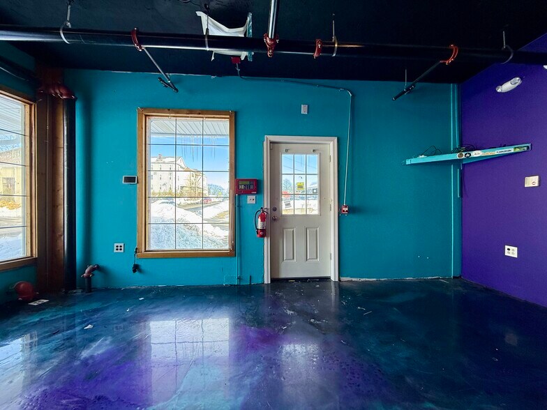 More Photos Of 118 Cambridge St, Worcester Unknown For Lease