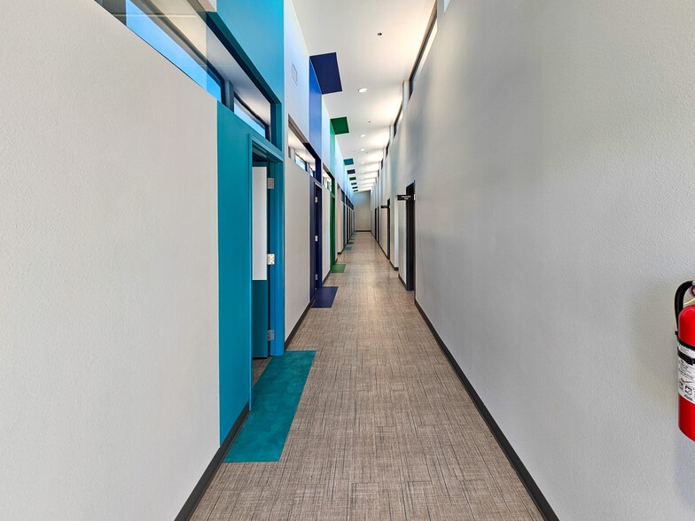More Photos Of 6450 Central Park Blvd, Abilene Office For Sale