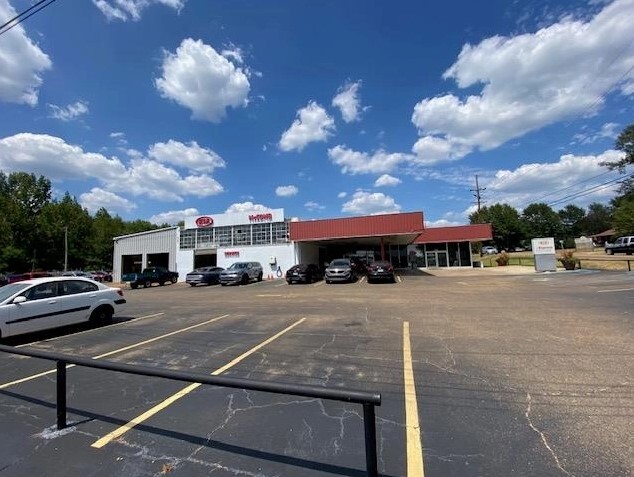 Primary Photo Of 1030 Longleaf Rd, Mccomb Auto Dealership For Sale