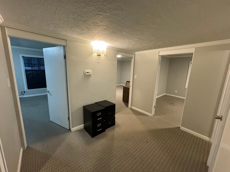 More Photos Of 150 S 600 E, Salt Lake City Office Residential For Lease