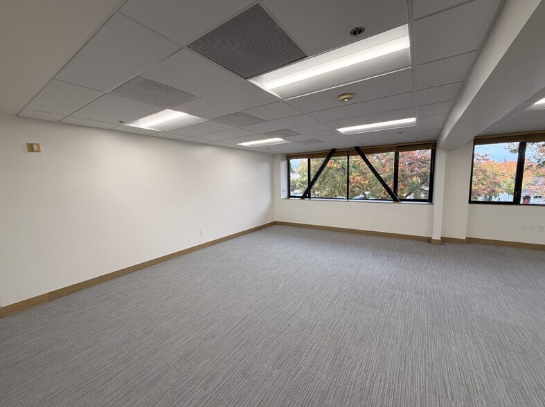 More Photos Of 175 S San Antonio Rd, Los Altos Office For Lease