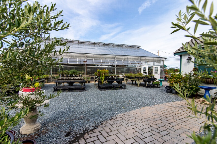 Primary Photo Of 29350 Matthewstown Rd, Easton Garden Center For Sale