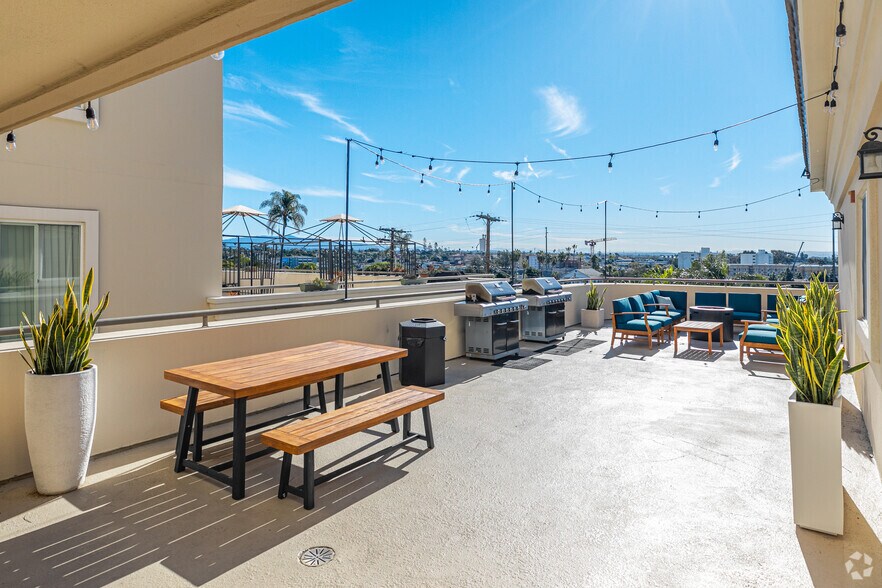 More Photos Of 819-825 D Ave, National City Apartments For Lease