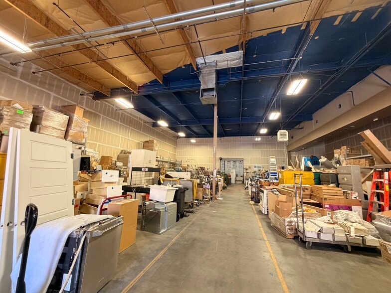 More Photos Of 4580 W Sahara Ave, Las Vegas General Retail For Lease