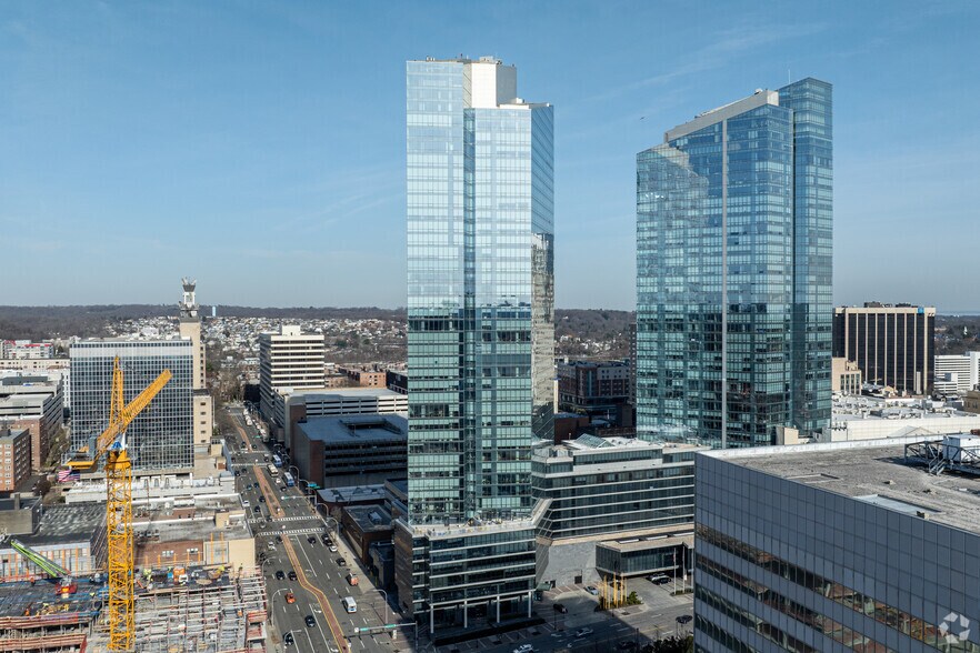 More Photos Of 7 Renaissance Sq, White Plains Office For Lease