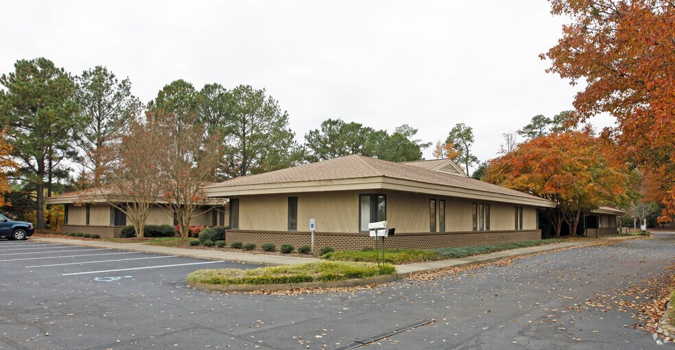 More Photos Of 5248 Olde Towne Rd, Williamsburg Office For Sale