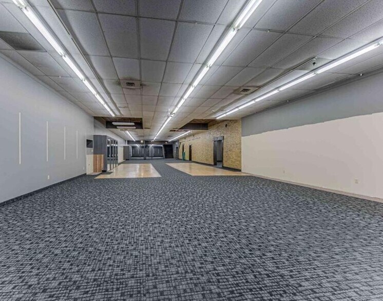 More Photos Of 95 Peel St, Wilmot Department Store For Sale