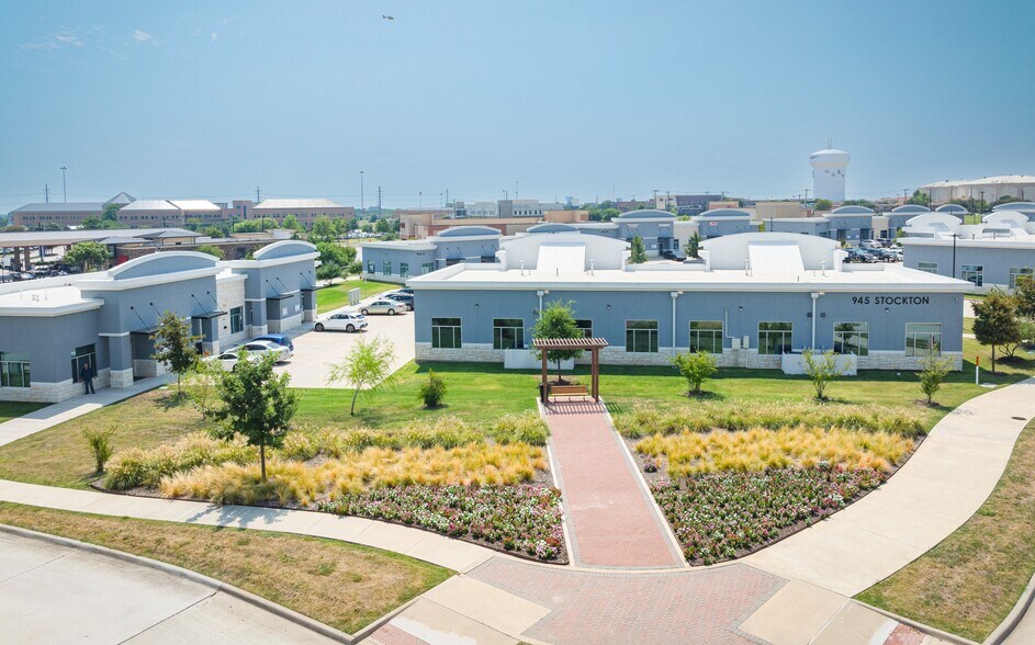 More Photos Of 945 Stockton Dr, Allen Medical For Sale