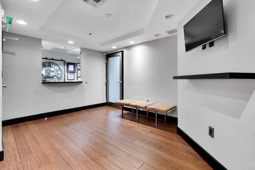 More Photos Of 12595 SW 137th Ave, Miami Office Residential For Lease