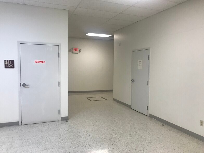 More Photos Of 625 1/2 Main St, Rapid City Office For Lease