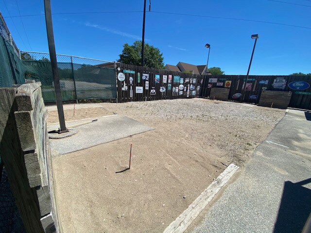 More Photos Of 1803 Main St, Green Bay Bar For Sale