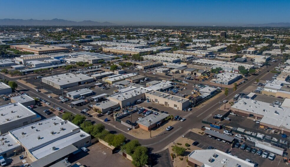 More Photos Of 11200 N 21st Ave, 2101 & 2115 W Shangri La Rd, Phoenix Manufacturing For Sale