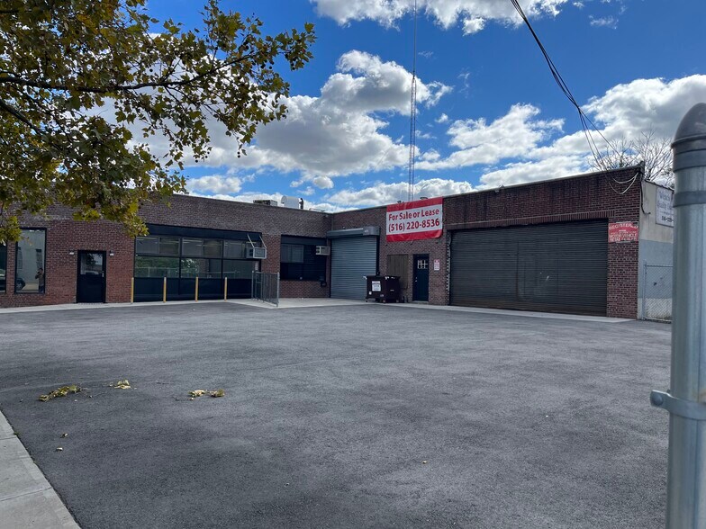 More Photos Of 62-16 Metropolitan Ave, Middle Village Auto Repair For Lease