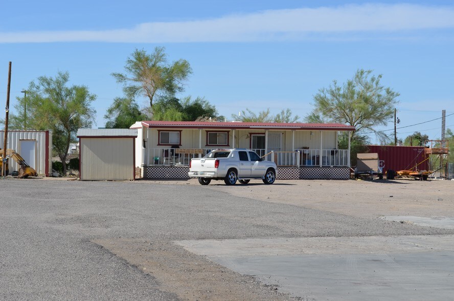 More Photos Of 904 W Main St, Quartzsite Hotel For Sale