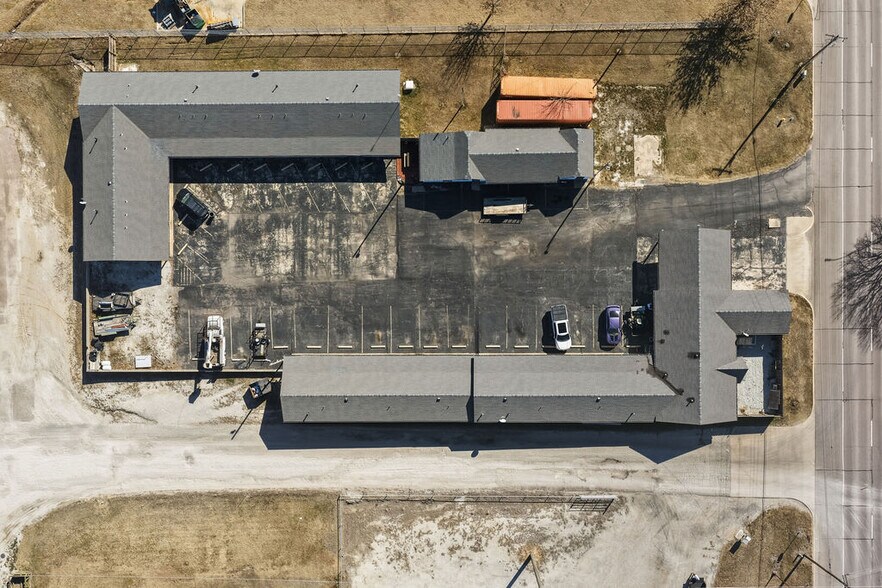 More Photos Of 1900 No Broadway Ave, Ada Hotel For Sale