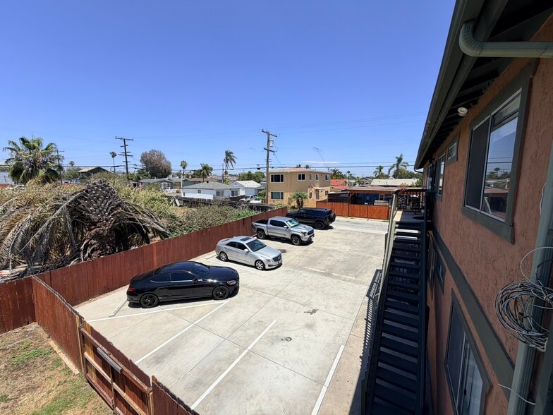More Photos Of 3553 Landis St, San Diego Apartments For Sale
