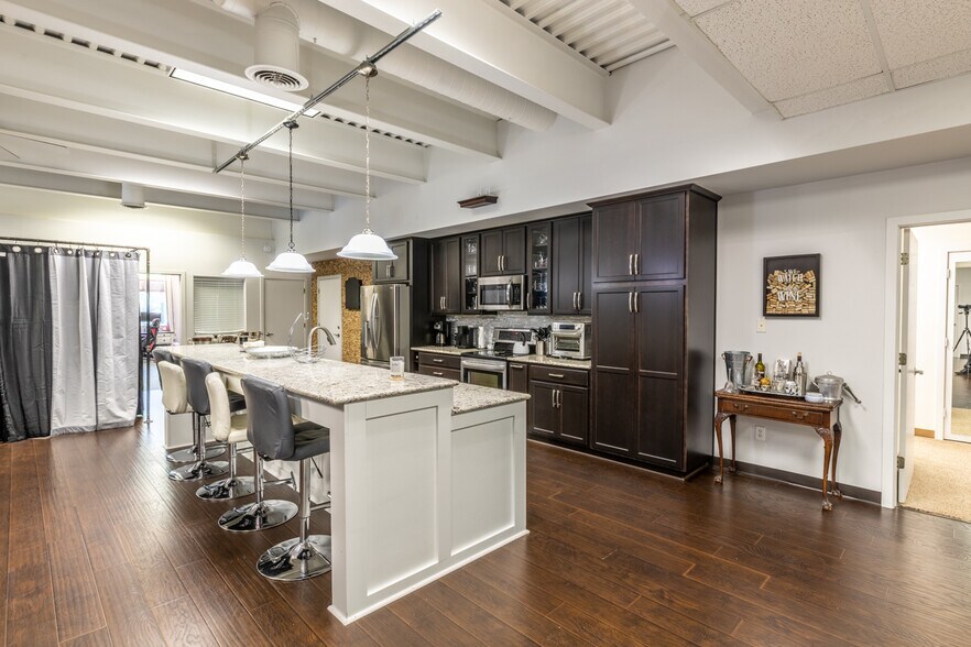 More Photos Of 1410 Incarnation Dr, Charlottesville Medical For Sale