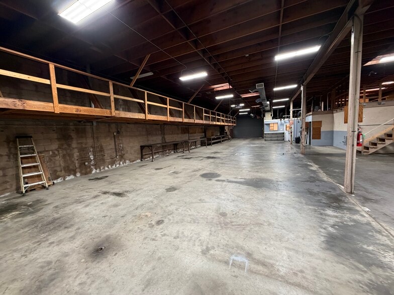 More Photos Of 142 Benito Ave, Santa Cruz Manufacturing For Sale