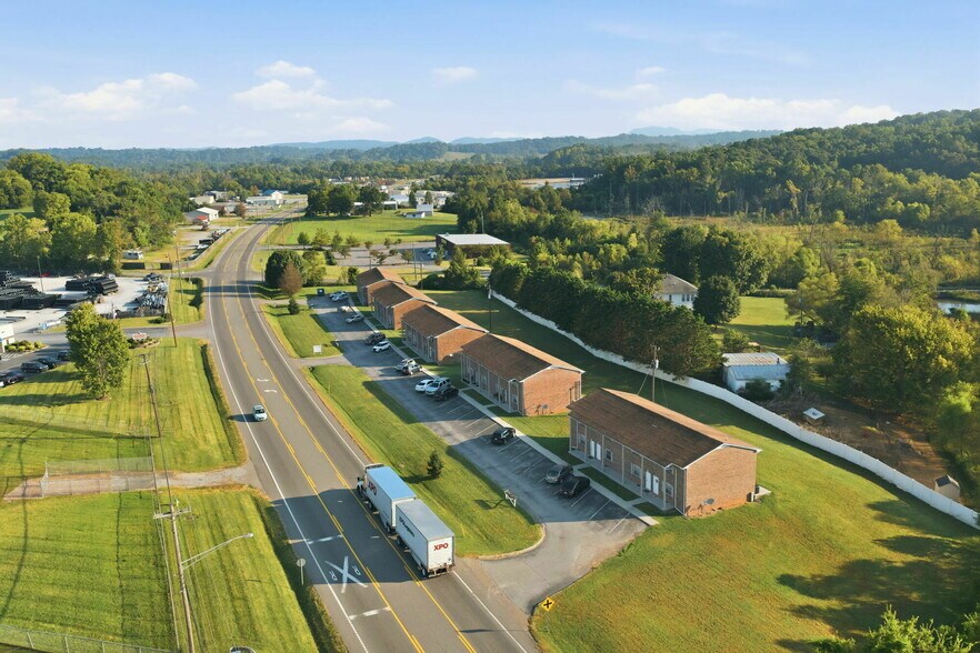 More Photos Of 3100 E Governor John Sevier Hwy, Knoxville Multifamily For Sale