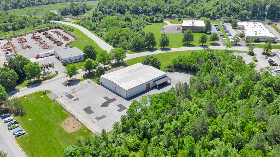 More Photos Of 1000 1st State Blvd, Wilmington Warehouse For Lease