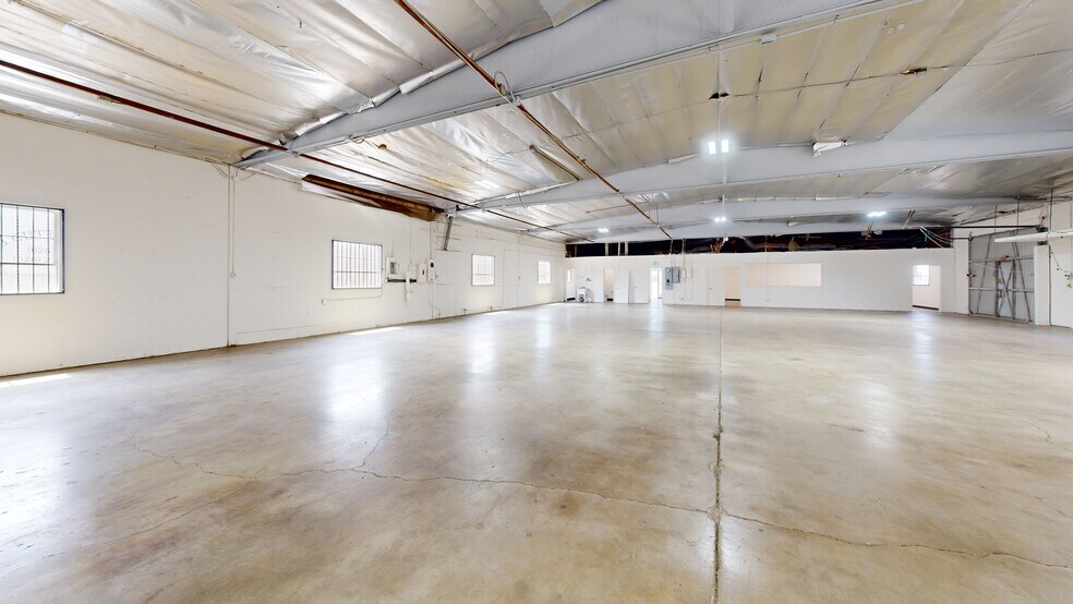 Primary Photo Of 10837 N Central Ave, South El Monte Warehouse For Lease