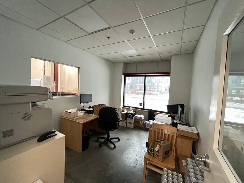 More Photos Of 225 Ellicott St, Buffalo Supermarket For Sale