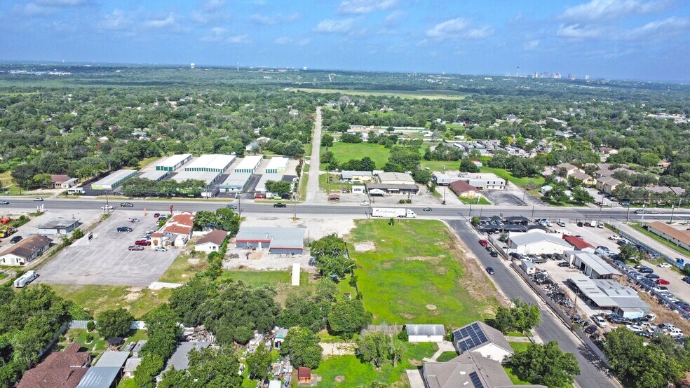 More Photos Of S 2162 S WW White Rd, San Antonio Restaurant For Sale