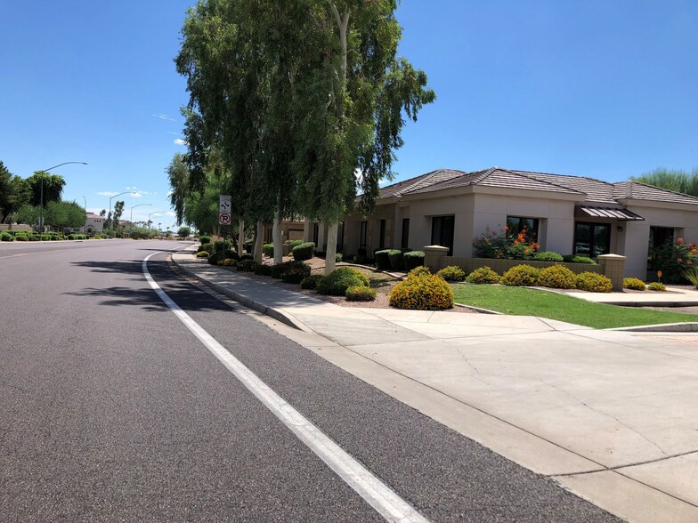 More Photos Of 7165 E University Dr, Mesa Medical For Lease