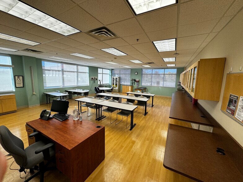 More Photos Of 8565 N Eagle Point Cir, Lake Elmo Schools For Sale