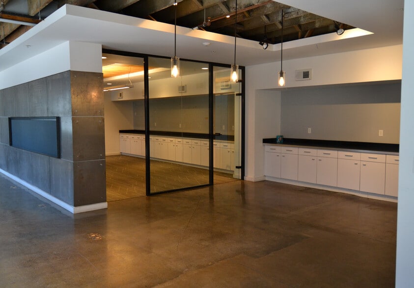 More Photos Of 982 S Front St, Columbus Apartments For Sale