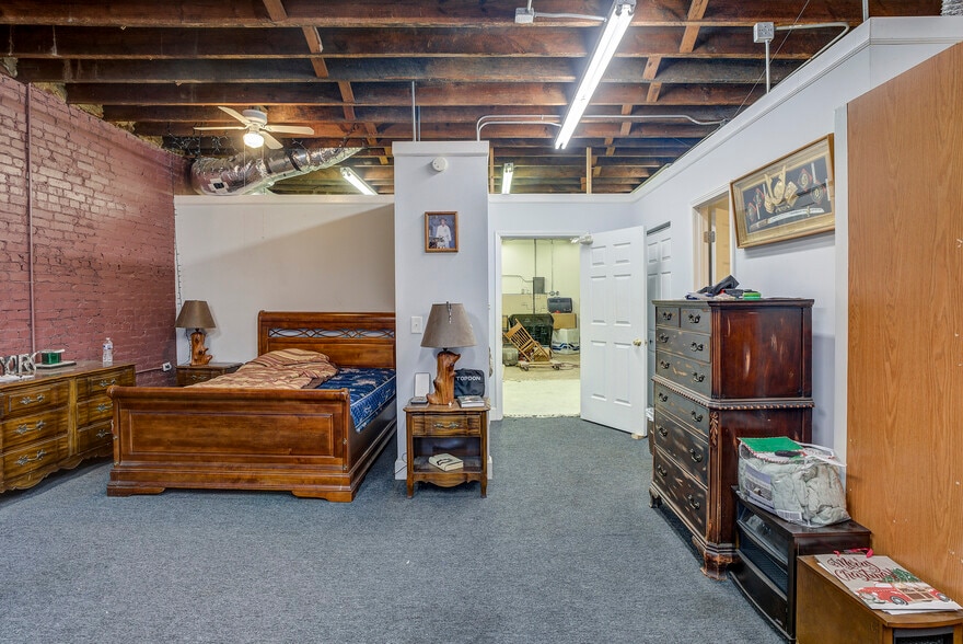 More Photos Of 140 W Market St, Johnson City Storefront Retail Residential For Sale