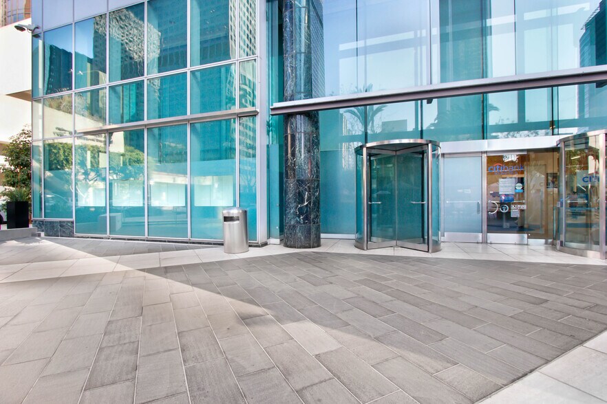 More Photos Of 444 S Flower St, Los Angeles Office For Lease