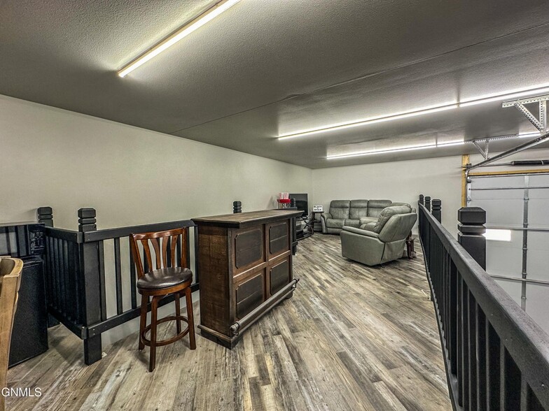 More Photos Of 1409 Lockheed Dr, Bismarck Warehouse For Sale