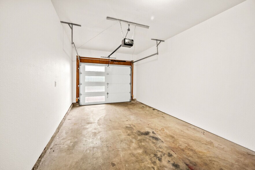 More Photos Of 1717 Main St, Sandpoint Apartments For Sale