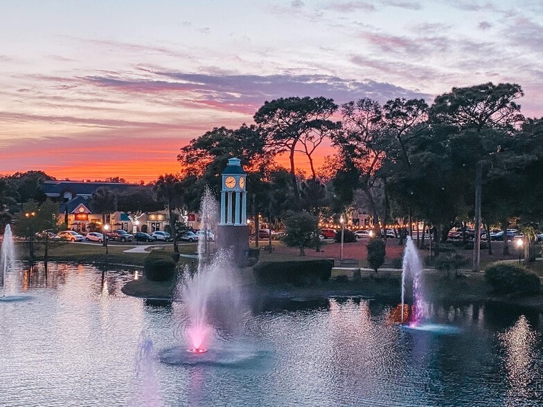 More Photos Of 142-152 W Lakeview Ave, Lake Mary General Retail For Lease