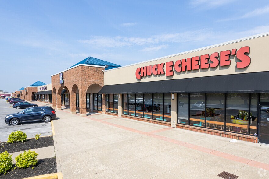 More Photos Of 2100 S Hurstbourne Pky, Louisville Unknown For Lease