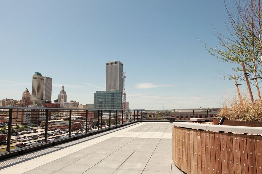 More Photos Of 21 N Greenwood Ave, Tulsa Office For Lease