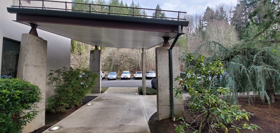 More Photos Of 5201 SW Westgate Dr, Portland Office For Lease