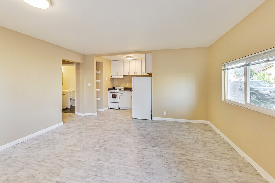 More Photos Of 3257 Delaware St, Oakland Apartments For Sale