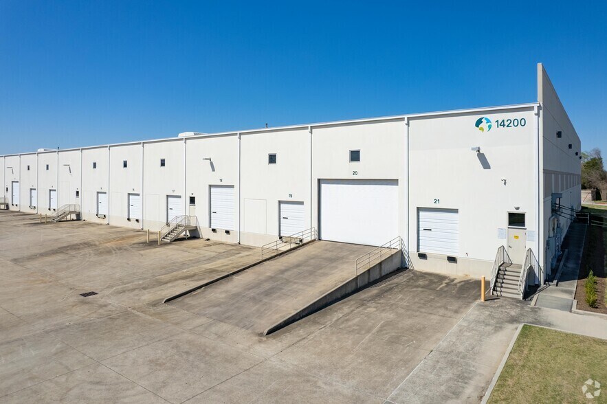 More Photos Of 14200 Hollister Rd, Houston Unknown For Lease