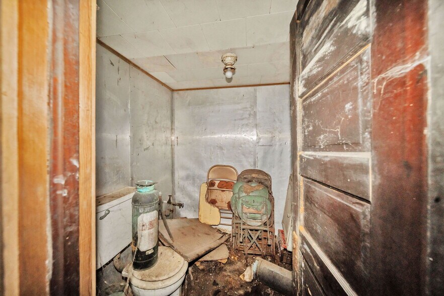 More Photos Of 2236 W 19th St, Chicago Apartments For Sale