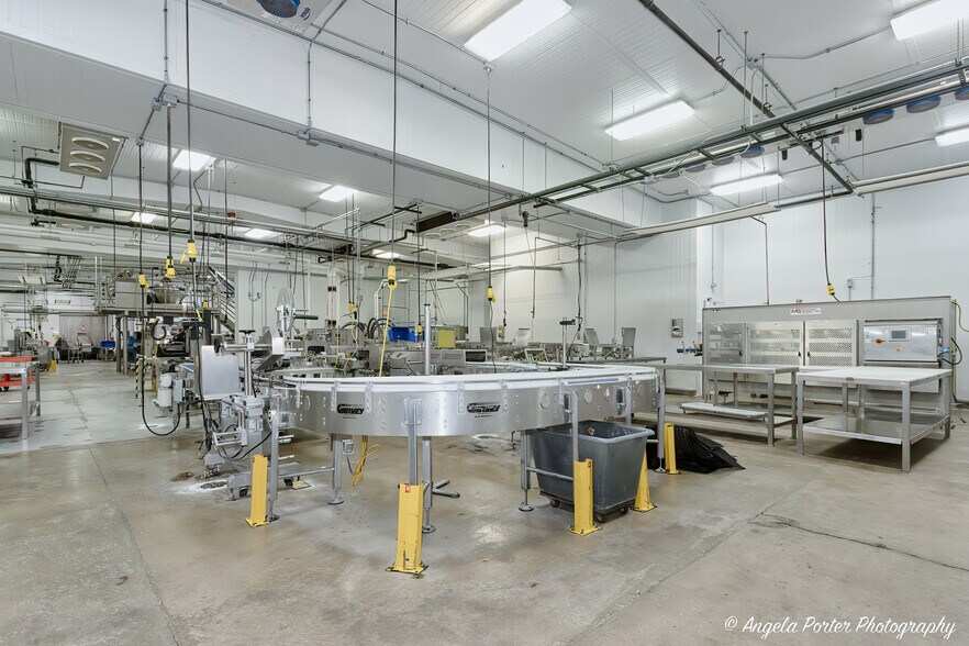More Photos Of 947 Carney Ct, Antioch Industrial For Sale