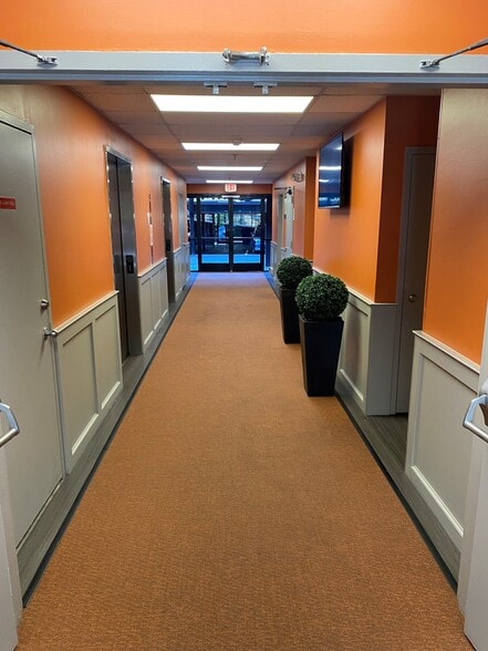 More Photos Of 85 S Bragg St, Alexandria Office For Lease