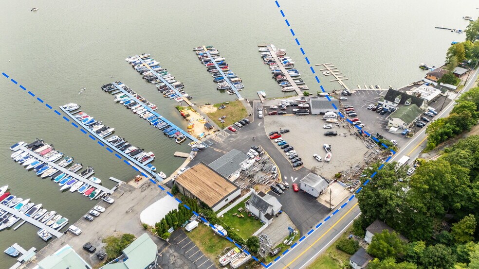 More Photos Of 622 Jersey Ave, Greenwood Lake Marina For Sale