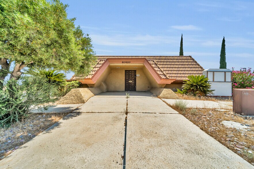 Primary Photo Of 40420 10th St W, Palmdale Freestanding For Sale