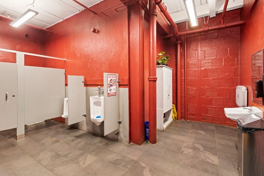 More Photos Of 1936 Revere Beach Pky, Everett Warehouse For Sale