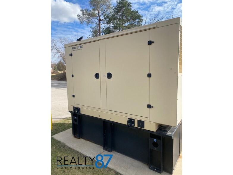 More Photos Of 3601 42nd St NE, Cedar Rapids Medical For Sale