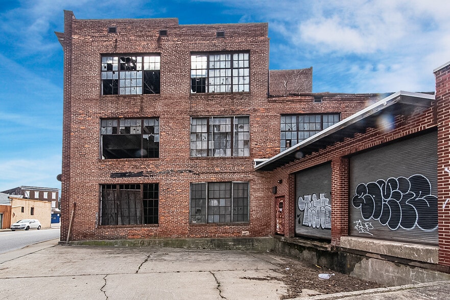 Primary Photo Of 804 N Franklintown Rd, Baltimore Warehouse For Sale