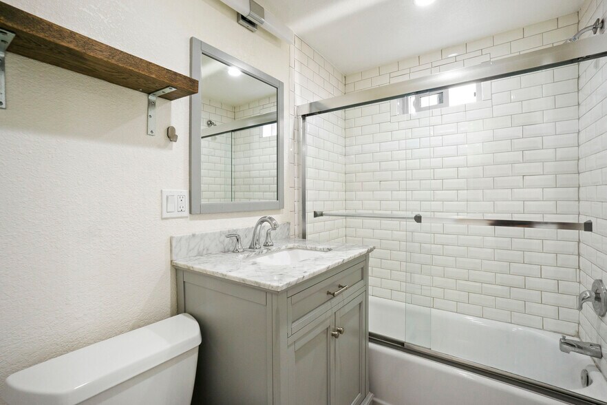 More Photos Of 343 N Occidental Blvd, Los Angeles Apartments For Sale