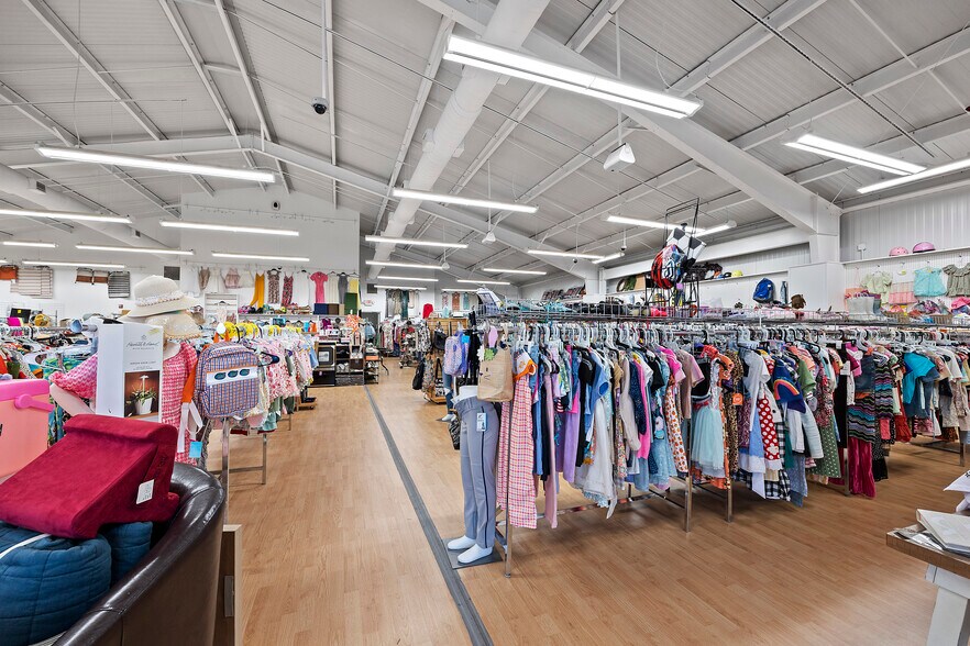 More Photos Of 4134-4136 W US Highway 90, Lake City Freestanding For Sale